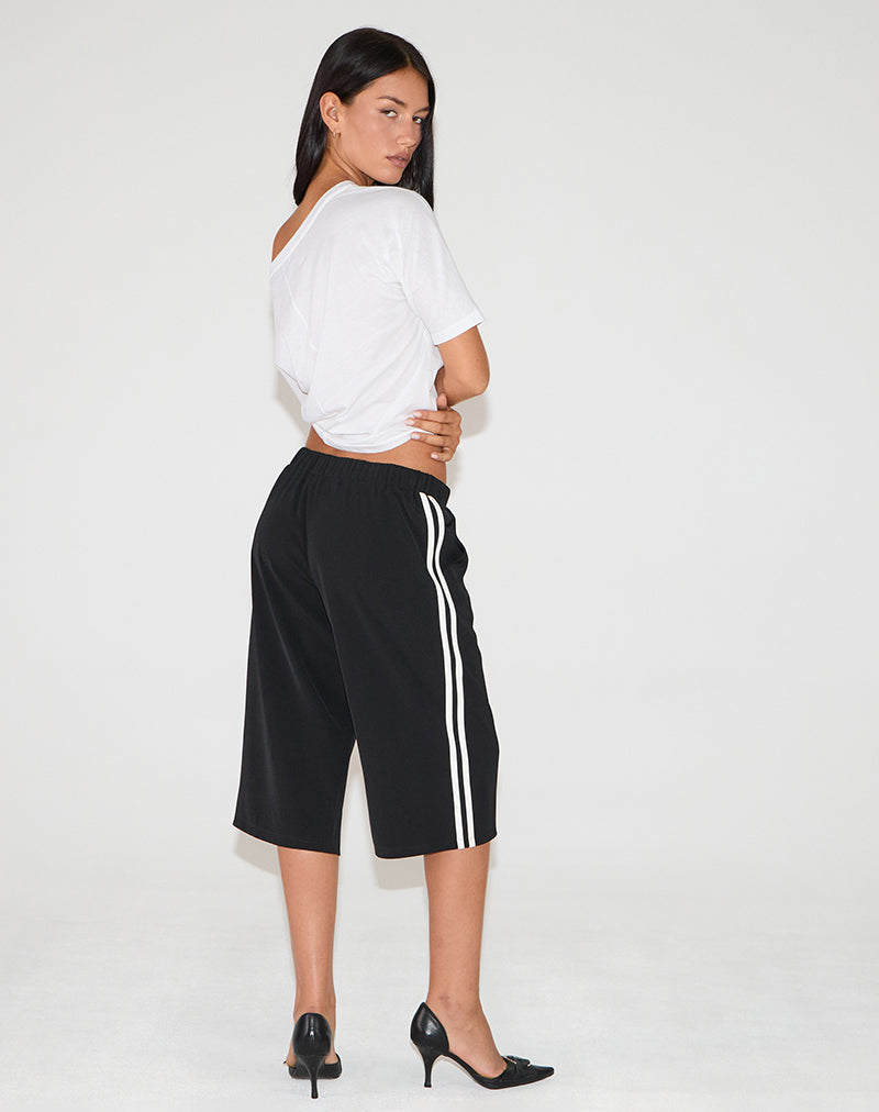Benno Shorts in Black with White Side Stripe