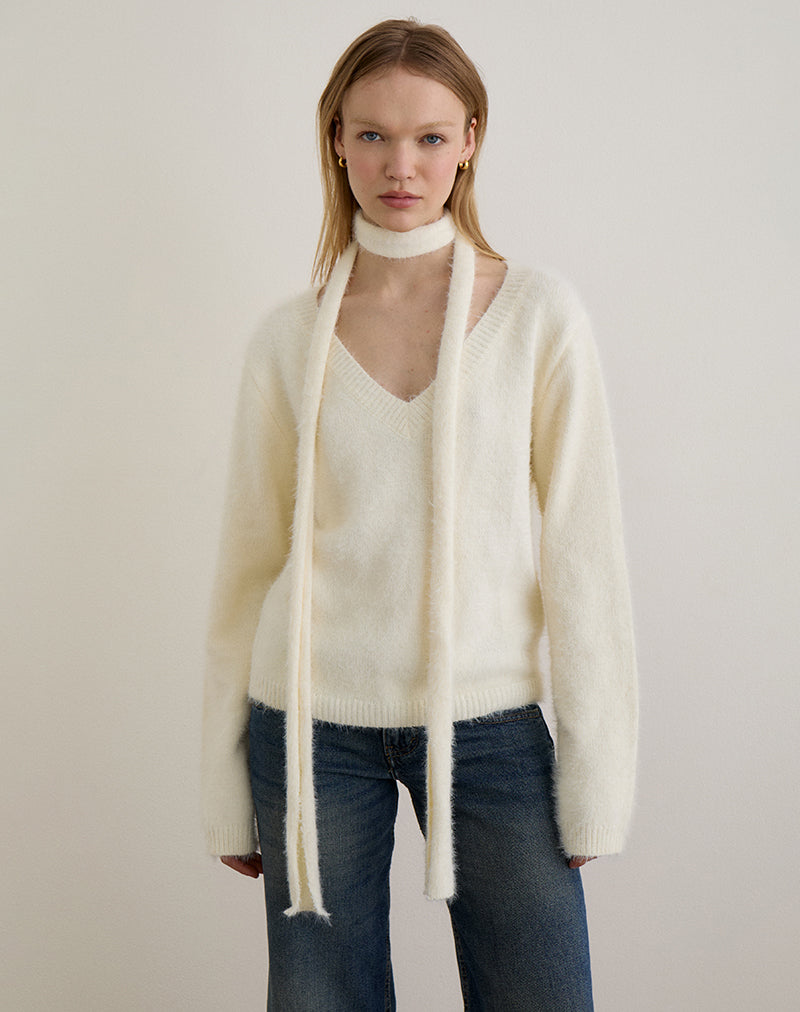 Dikara Jumper with Scarf in Knit Off White