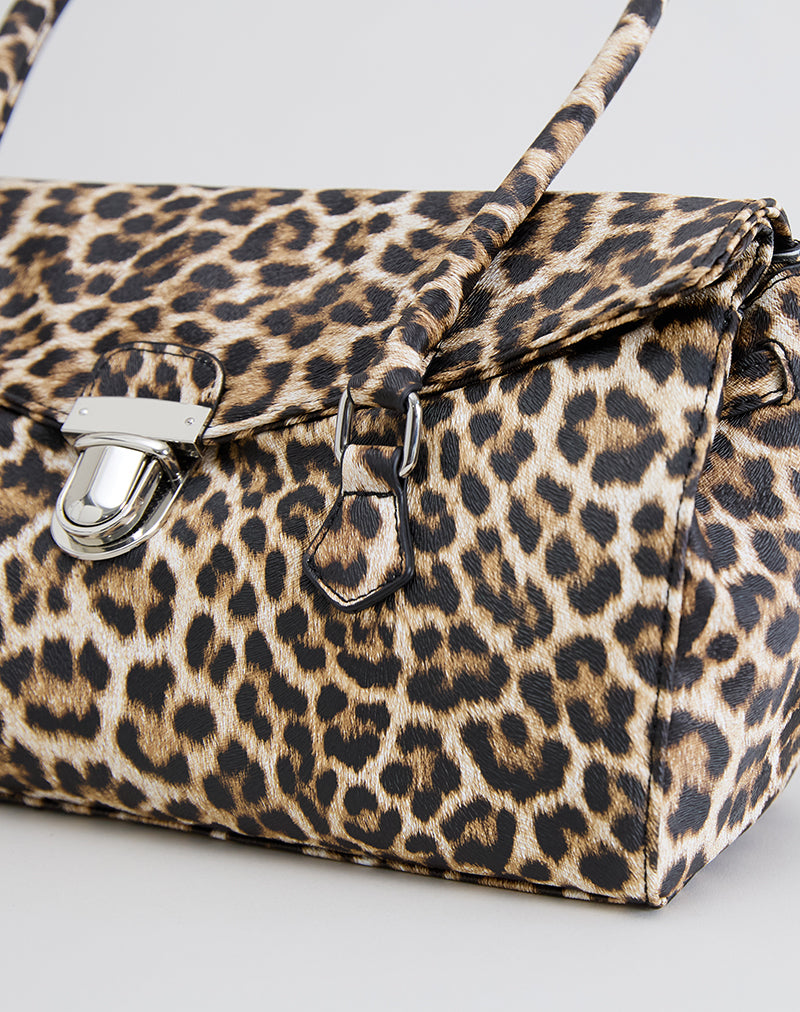 Shoulder Bag in Leopard Print
