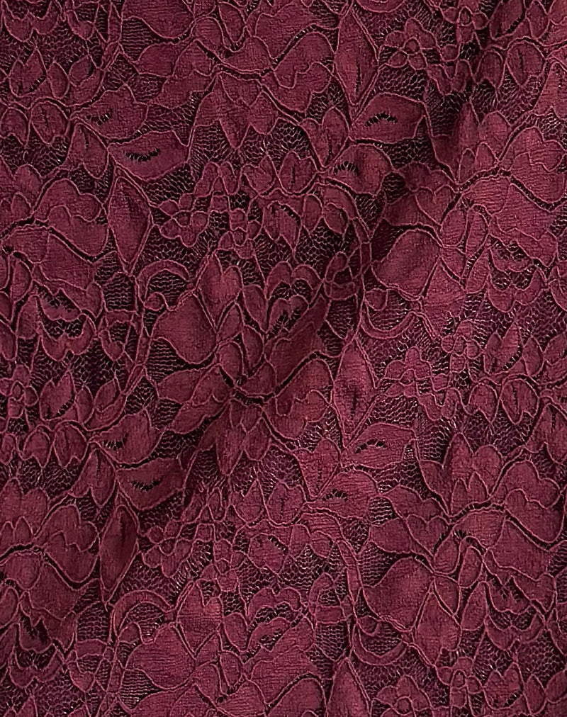 Nidya Mini Skirt in Lace Burgundy with Pink Binding