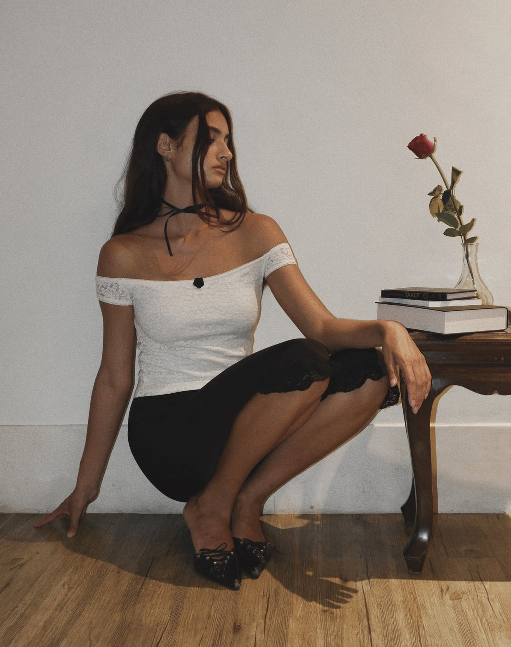 Lonnie Bardot Top in Rose Lace Ivory