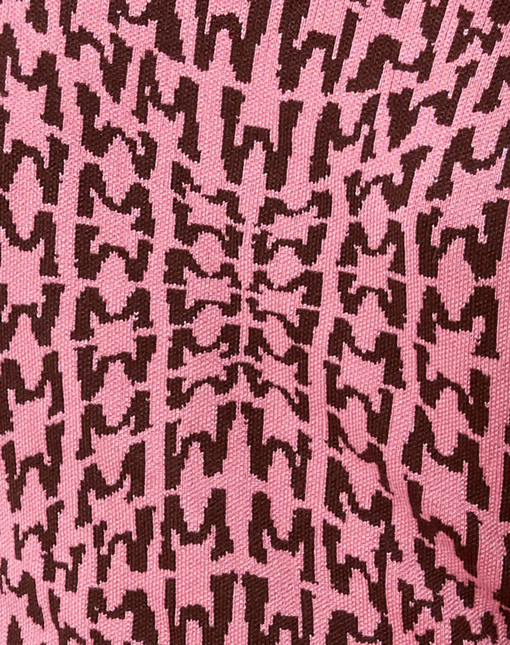 Luila Cardi in Wavey M Pink