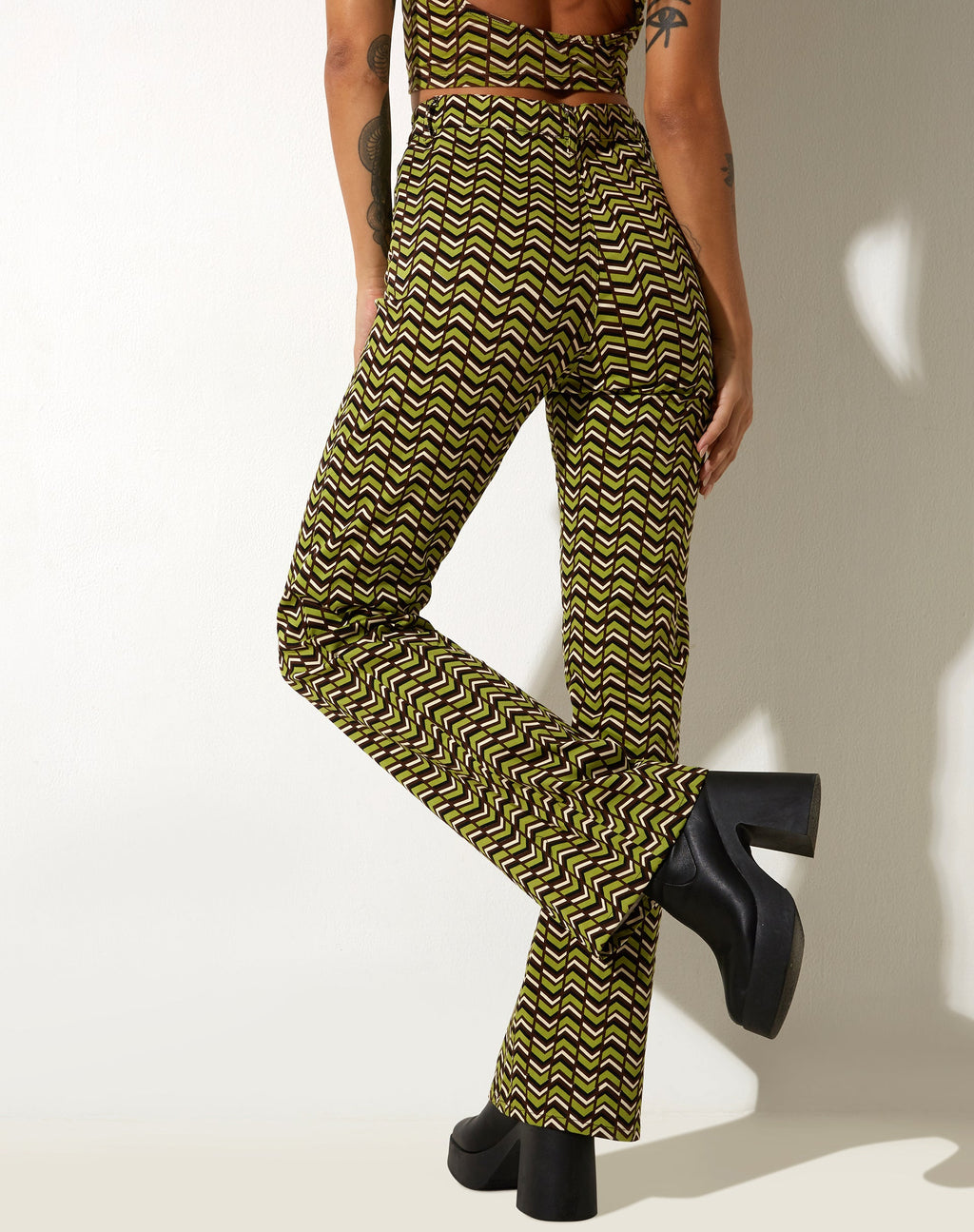 Zoven Flare Trouser in Chevron Green
