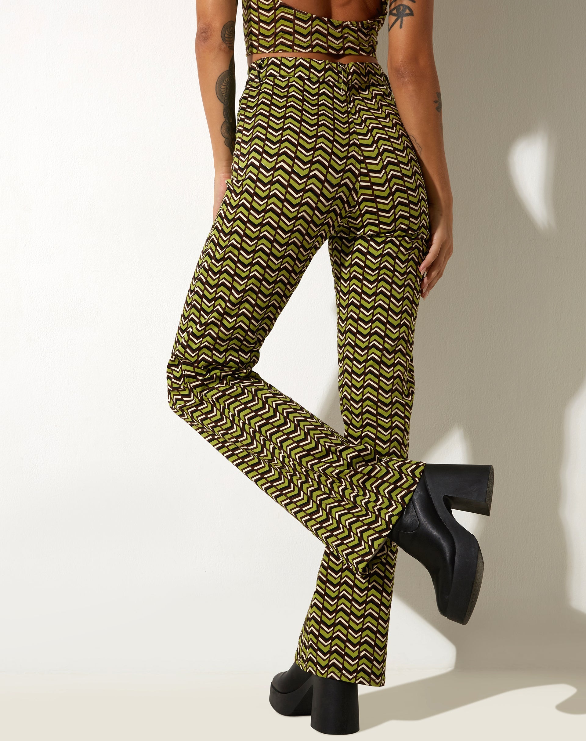 Zoven Flare Trouser in Chevron Green