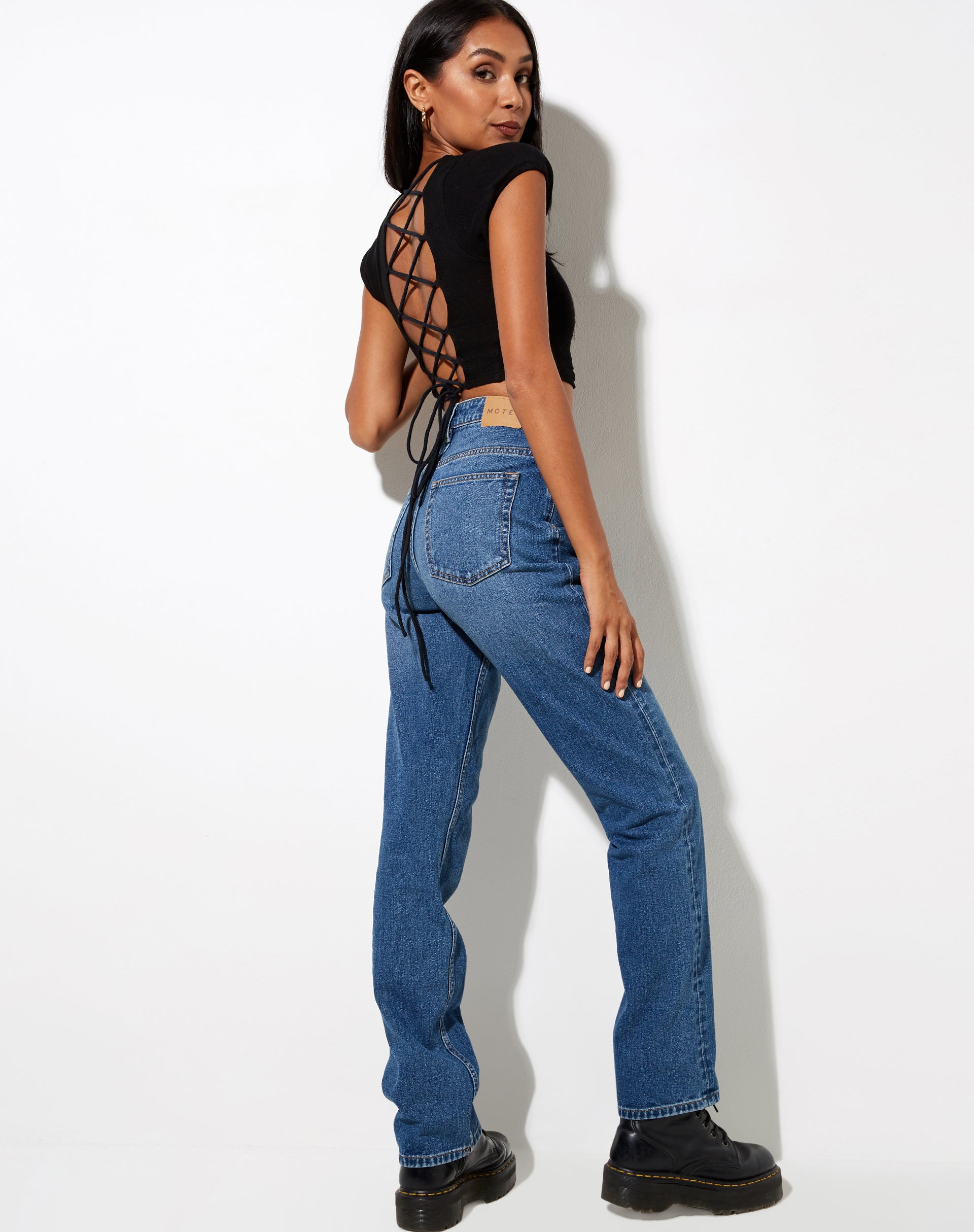 Natka Crop Top in Rib Black