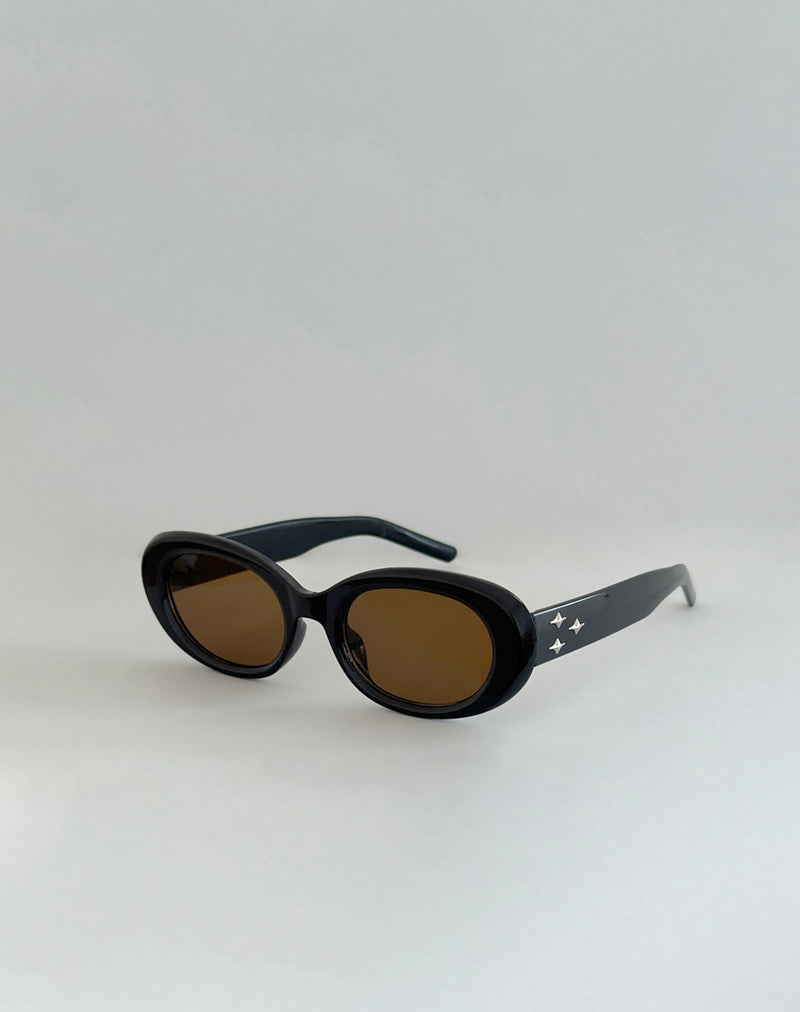 Pido Oval Sunglasses in Black with Stars