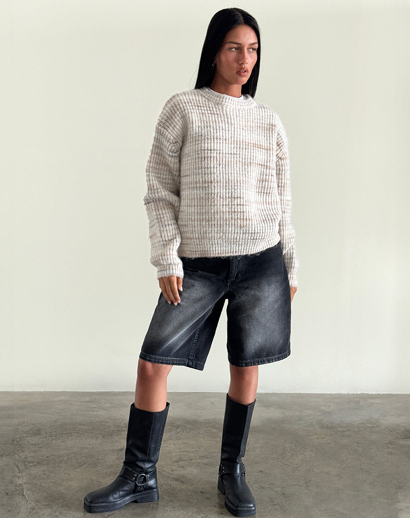 Low Rise Skater Short in Extreme Black