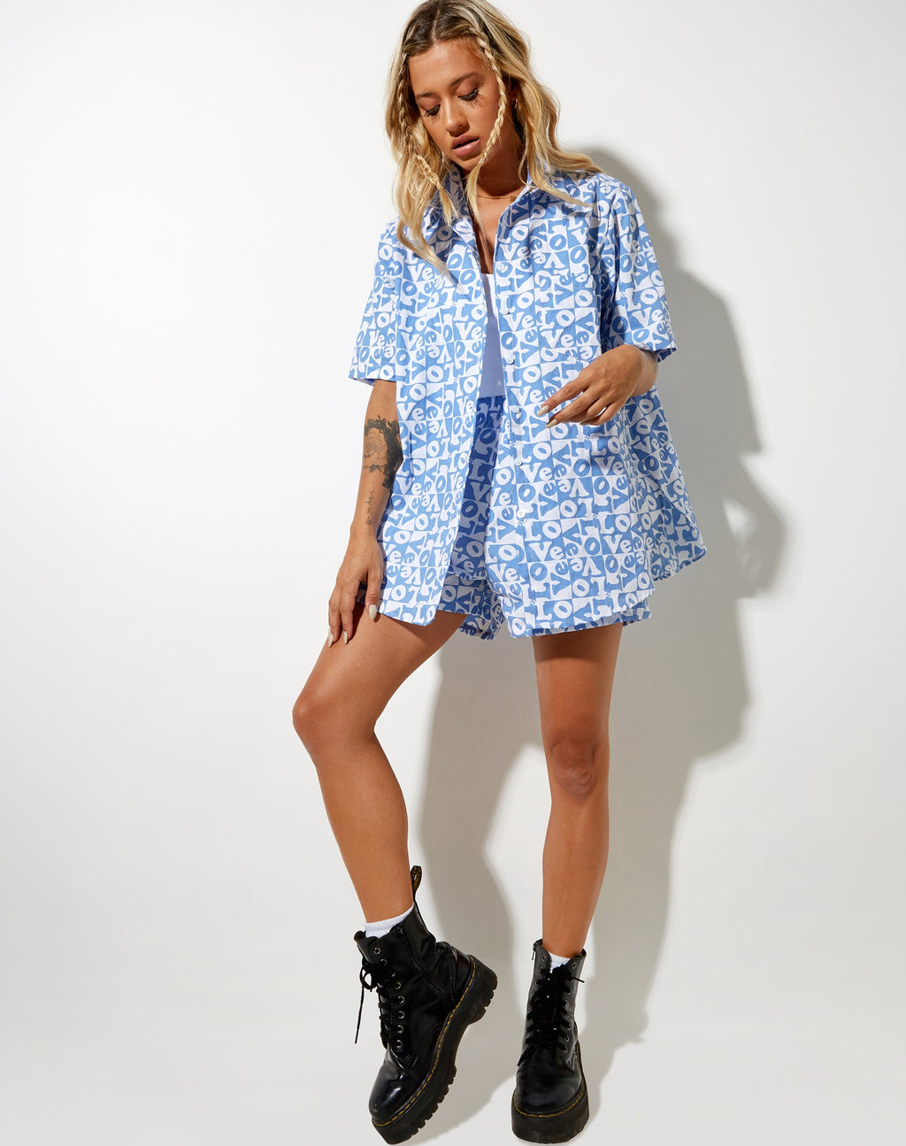 Smith Short Sleeve Shirt in Love Checker Blue