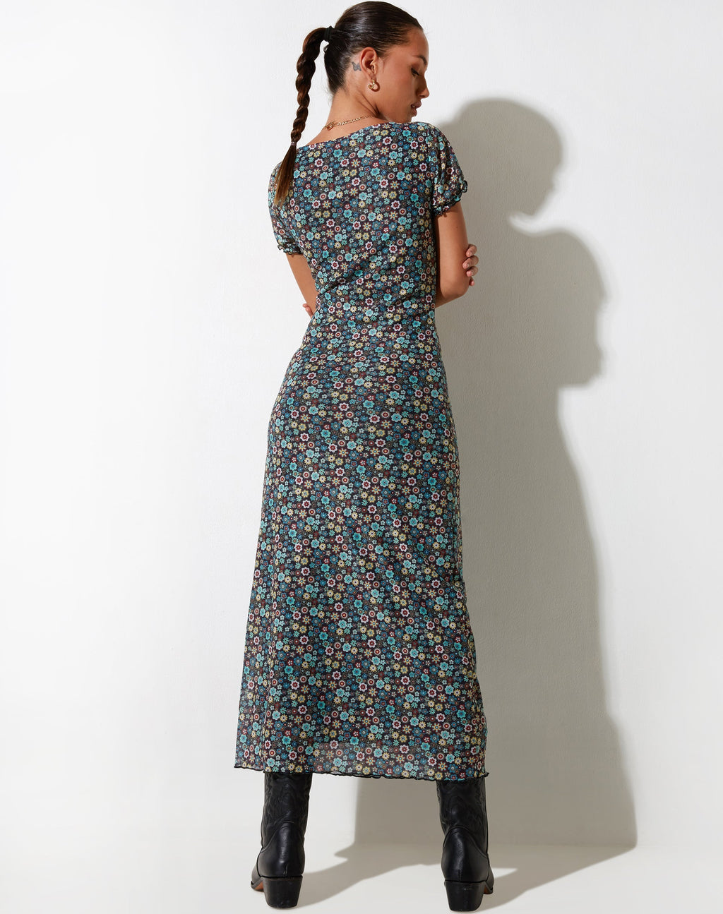 Taliah Maxi Dress in Folk Floral