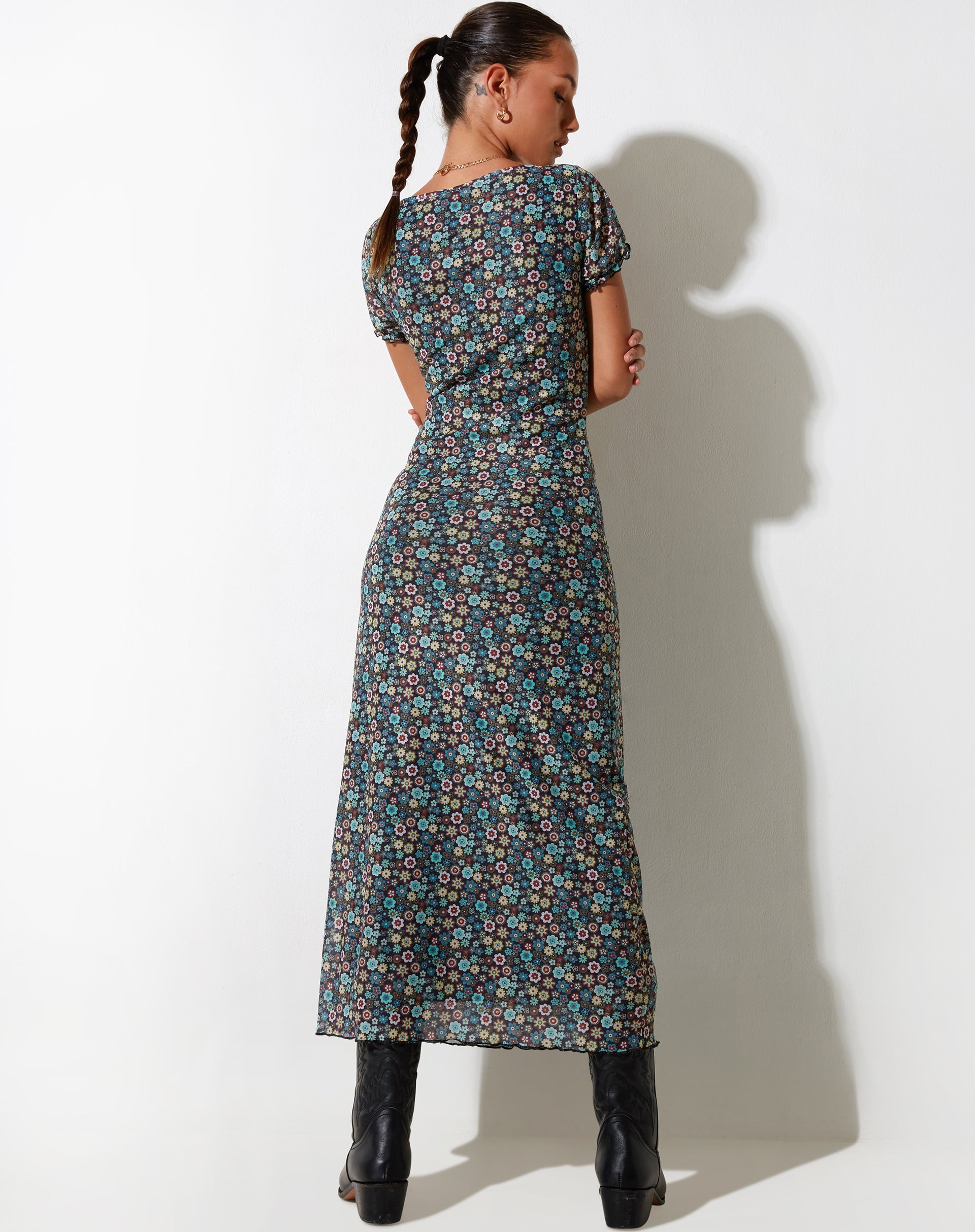 Taliah Maxi Dress in Folk Floral
