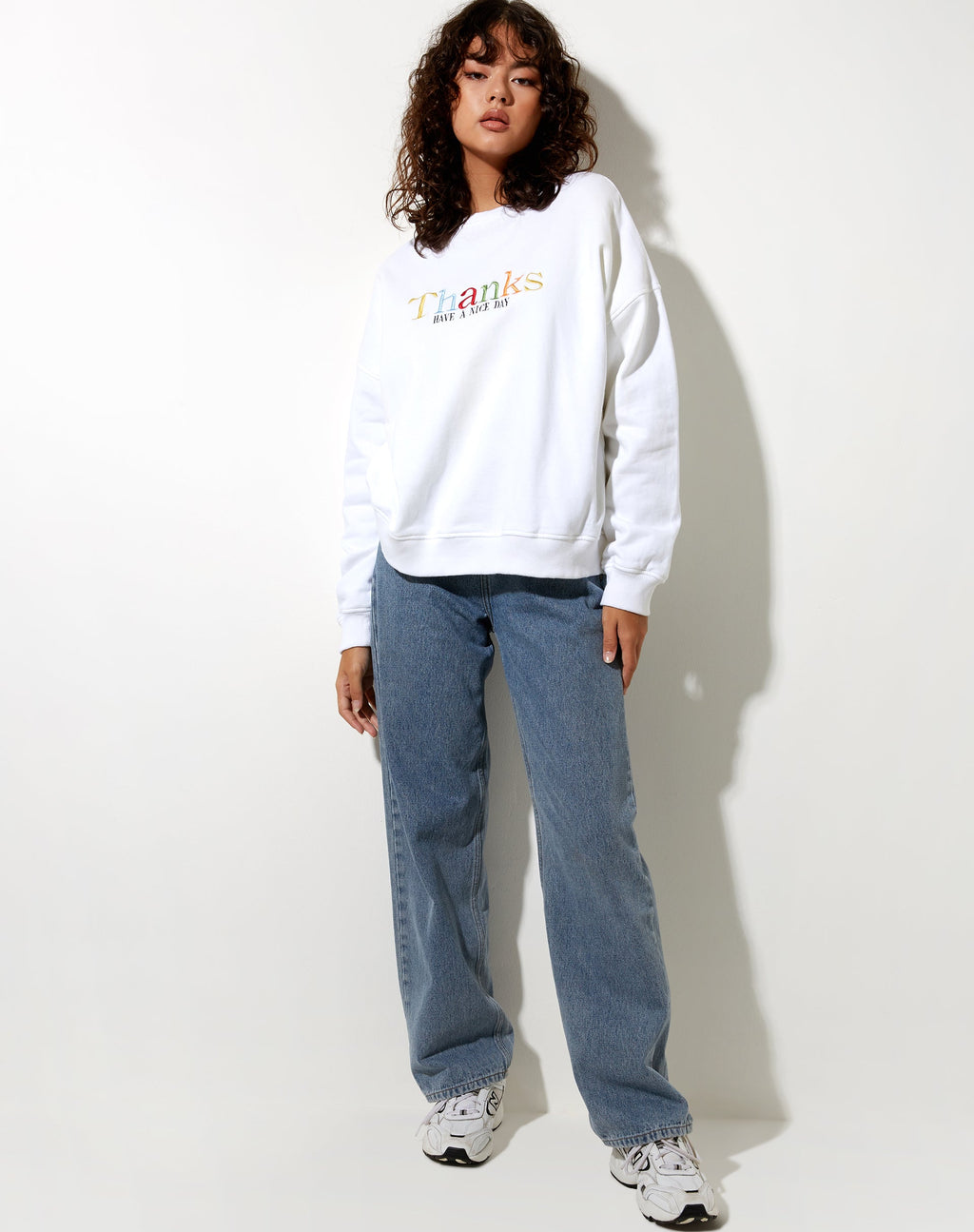 Ted Sweatshirt in White Thank You Have A Nice Day Embro