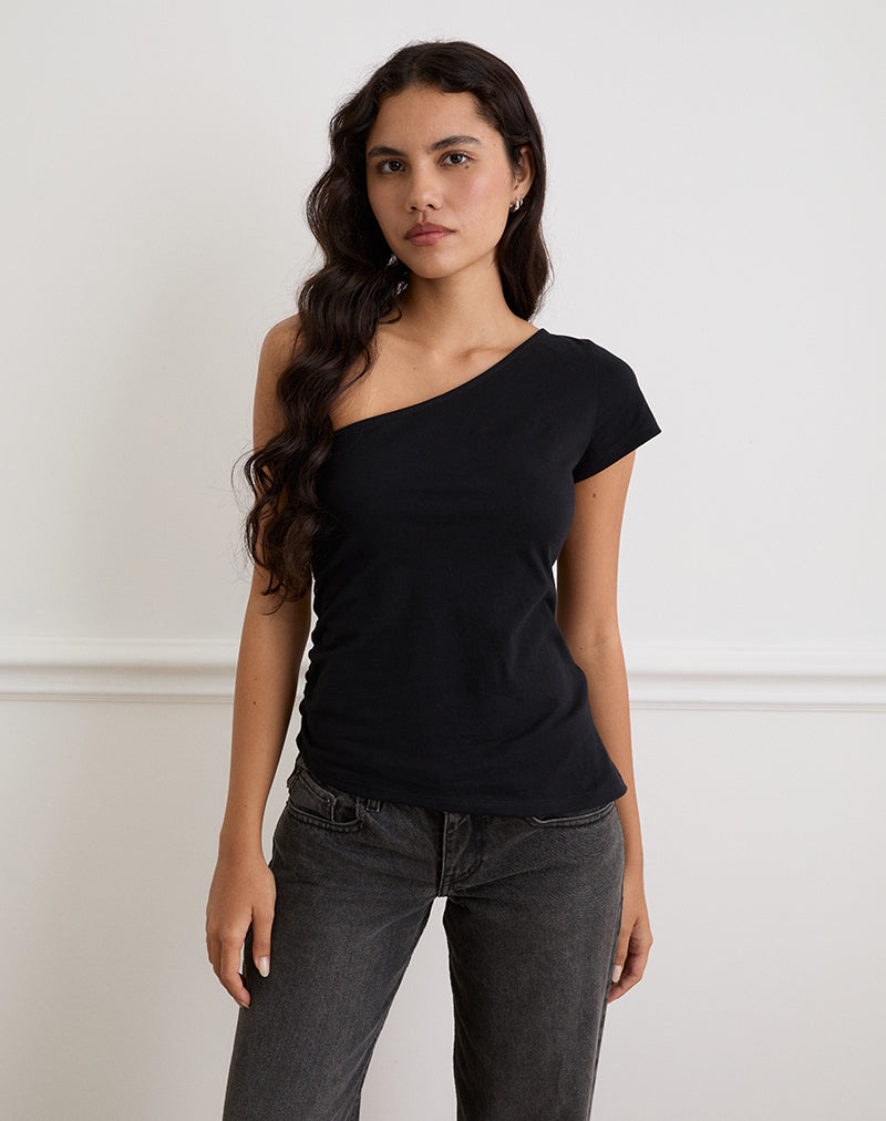 Tokiwa Asymmetric Shoulder Tee in Black