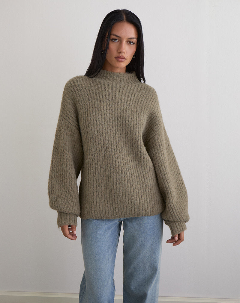Viola Oversized Knitted Jumper in Light Olive