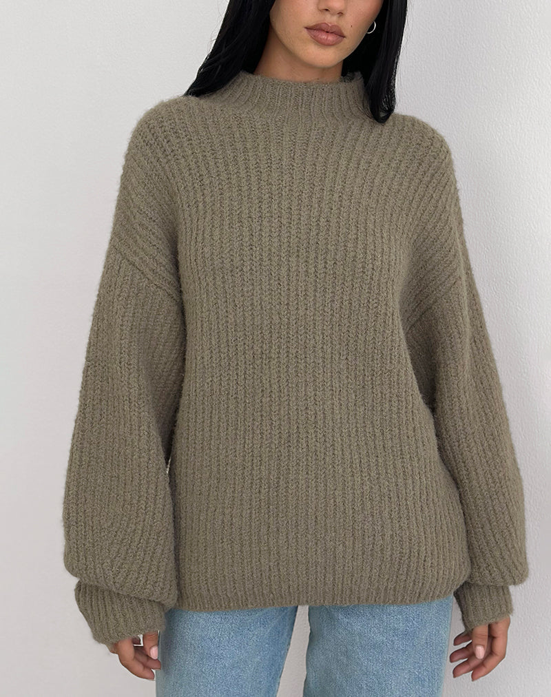 Viola Oversized Knitted Jumper in Light Olive