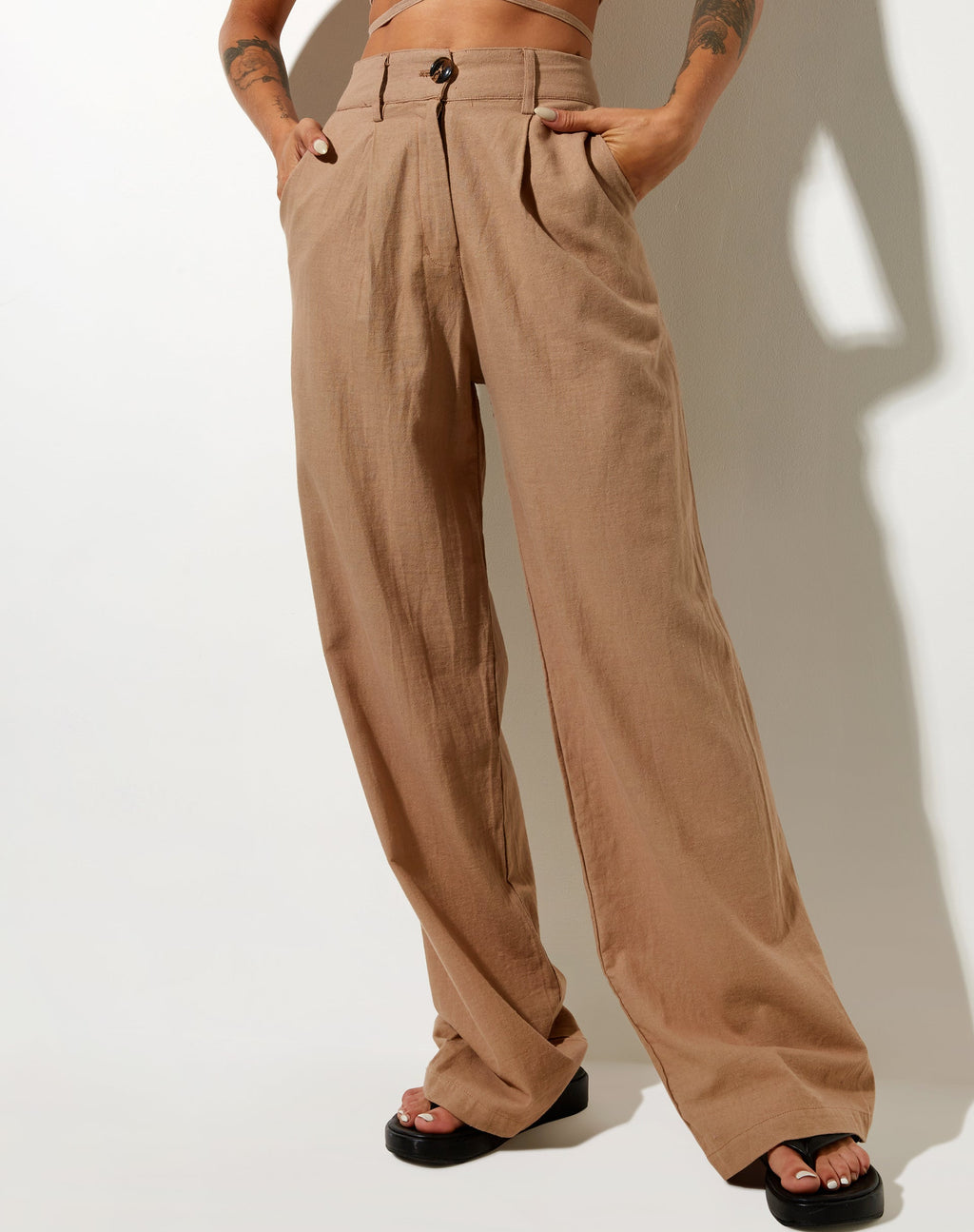 Levo Trouser in Rami Biscuit